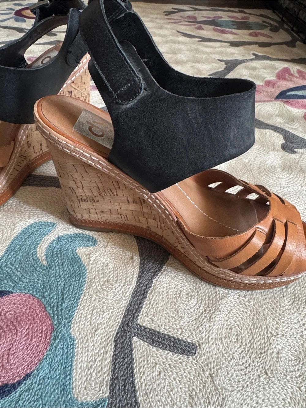 Dolce Vita Black & Tan Two-Tone Leather Wedge Sandals